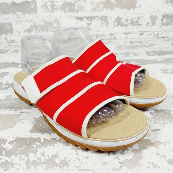 NEW Clarks Red & White Canvas Slides Summer Sandals Shoes M850 - Picture 4 of 11